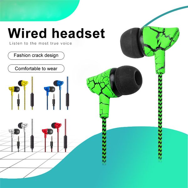 Wire control with wheat in-ear headphones straight into the sports headset mobile phone computer digital earphone digital accessories
Wire control with wheat in-ear headphones straight into the sports headset mobile phone computer digital earphone digital accessories