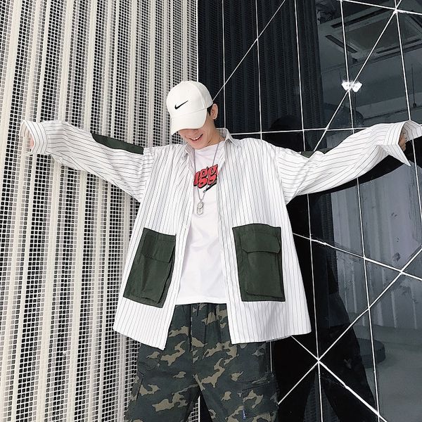 2019 spring korean campus wind fashion trend casual couple men's long sleeve striped three-dimensional large pocket shirt loose, White;black
2019 spring korean campus wind fashion trend casual couple men's long sleeve striped three-dimensional large pocket shirt loose, White;black