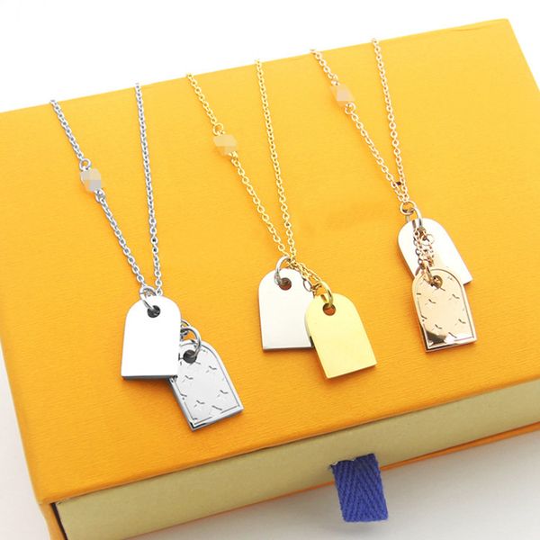 316L titanium steel T big round double small heart double lock thick ladies necklace 18K gold couple necklace round diameter 2.5cm
316L titanium steel T big round double small heart double lock thick ladies necklace 18K gold couple necklace round diameter 2.5cm