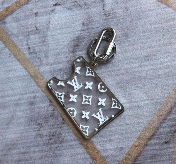 luxury designer car keychains with box mens women keyring holder key chain car key ring holder souvenir gift, Silver
luxury designer car keychains with box mens women keyring holder key chain car key ring holder souvenir gift, Silver