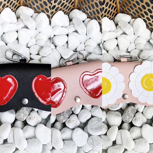 2020 children's sun case case storage cute cartoon glasses storage box love flower baby glasses box
2020 children's sun case case storage cute cartoon glasses storage box love flower baby glasses box