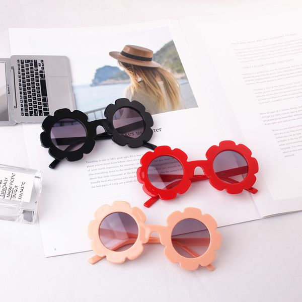 2019 new arrived sun flower round cute kids sunglasses uv400 for boy girls lovely baby sun glasses children, White;black
2019 new arrived sun flower round cute kids sunglasses uv400 for boy girls lovely baby sun glasses children, White;black