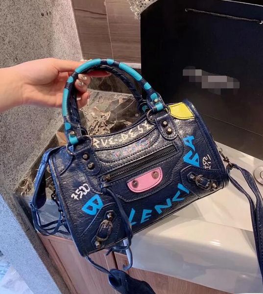 Новое прибытие женская сумка Сумка кошелек мода кожа посланник crossbody сумка дамы о
Новое прибытие женская сумка Сумка кошелек мода кожа посланник crossbody сумка дамы о