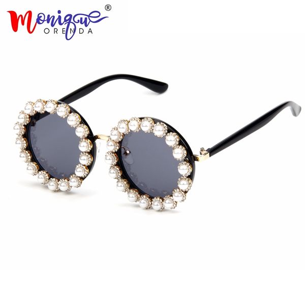 monique круглые солнцезащитные очки женщины vintage pearl rhinestone солнцезащитные очки конструктора тавра ретро мужчины солнцезащитные очк, White;black
monique круглые солнцезащитные очки женщины vintage pearl rhinestone солнцезащитные очки конструктора тавра ретро мужчины солнцезащитные очк, White;black
