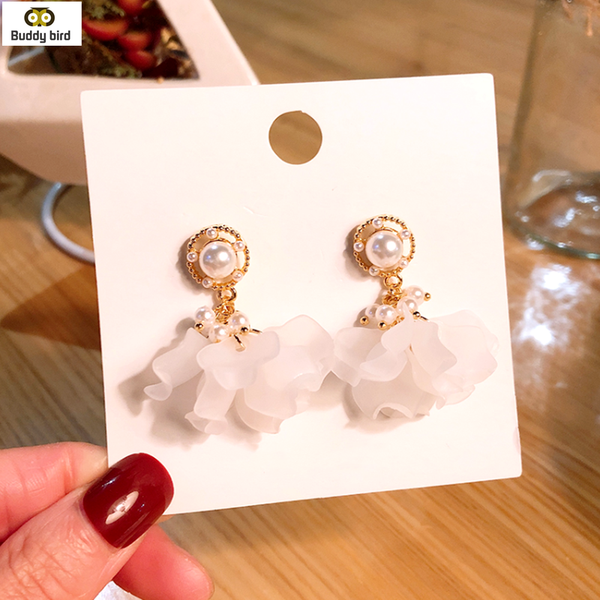 trendy flowers stud earrings for women vintage acrylic petal flower earrings woman imitation pearl jewelry boucle d'oreille, Golden;silver
trendy flowers stud earrings for women vintage acrylic petal flower earrings woman imitation pearl jewelry boucle d'oreille, Golden;silver