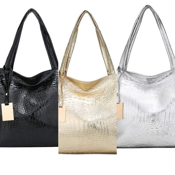 s2020 crocodile shoulder pattern portable women's bag pu stylish atmospheric simple shoulder bag, White
s2020 crocodile shoulder pattern portable women's bag pu stylish atmospheric simple shoulder bag, White