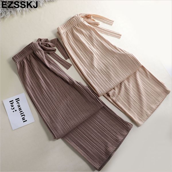2019 summer casual chiffon straight pants for women female drawstring loose high waist wide leg pants solid elegant trousers, Black;white
2019 summer casual chiffon straight pants for women female drawstring loose high waist wide leg pants solid elegant trousers, Black;white