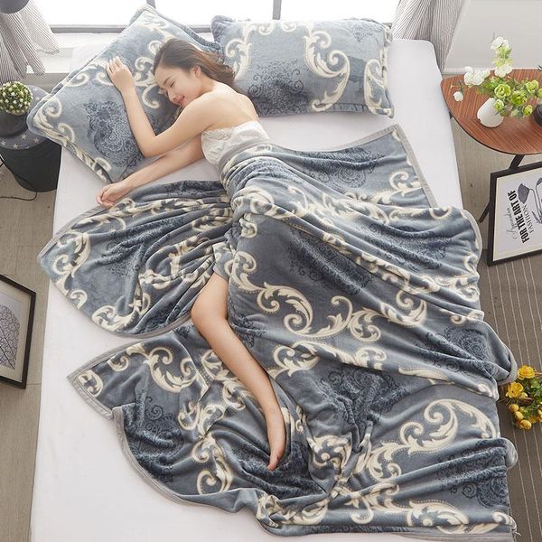 coral milk rong tan zi single warm small quilt thick winter flannel bed sheet student dormitory blanket
coral milk rong tan zi single warm small quilt thick winter flannel bed sheet student dormitory blanket