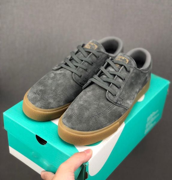2020 plate-forme skateboard sports shoes sb zoom janoski rm wheat red vintage blazer casual trainers utility mens womens run sneakers
2020 plate-forme skateboard sports shoes sb zoom janoski rm wheat red vintage blazer casual trainers utility mens womens run sneakers