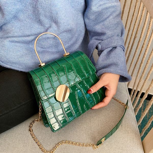 women's bag 2020 new bride bag ring handbag fashion stone chain shoulder messenger
women's bag 2020 new bride bag ring handbag fashion stone chain shoulder messenger