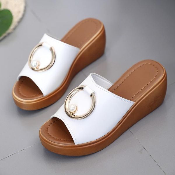 platform slippers wedge slides slippers women summer shoes beach sandals ladies shoes with heels metal ring 2019, Black
platform slippers wedge slides slippers women summer shoes beach sandals ladies shoes with heels metal ring 2019, Black