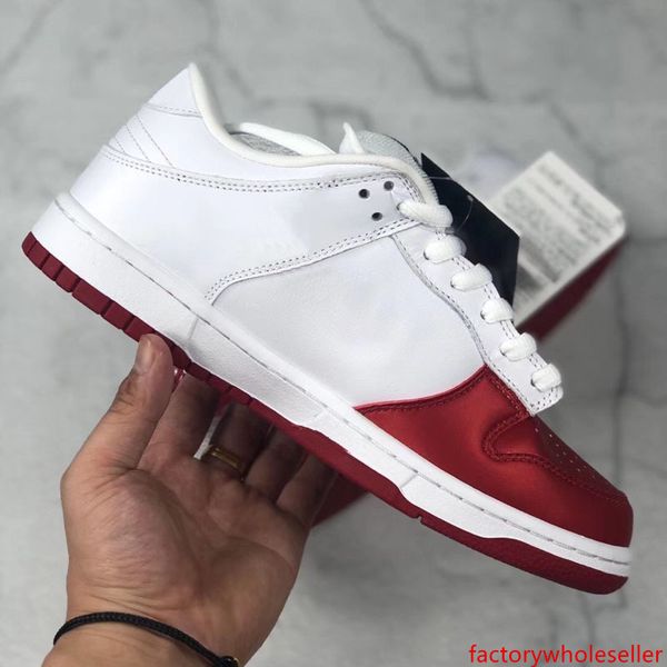 2019 new designer sup sb dunk low 2019 basketball shoes 1s men womens black silver sport sneakers mens des chaussures trainers zapatos
2019 new designer sup sb dunk low 2019 basketball shoes 1s men womens black silver sport sneakers mens des chaussures trainers zapatos