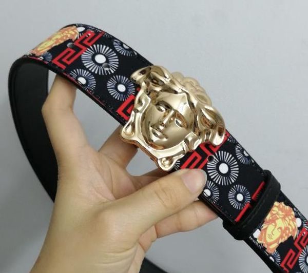 20199belt55 автоматическая пряжка подлинной моды высокого класса мужской двухслойный кожаный ремень мужской ремень s002
20199belt55 автоматическая пряжка подлинной моды высокого класса мужской двухслойный кожаный ремень мужской ремень s002