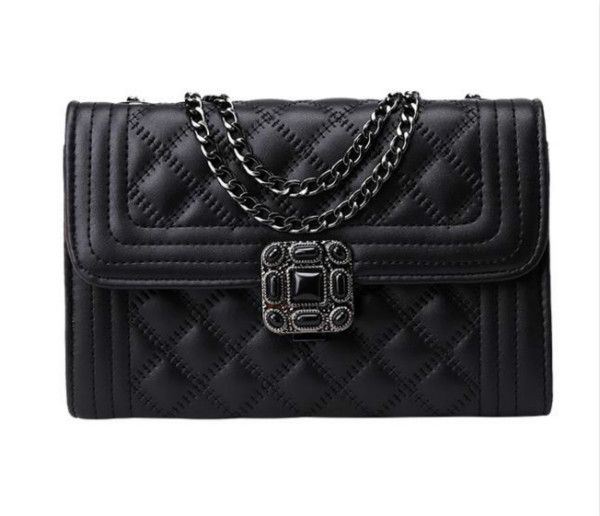 designer women's bag 2020 diamond chain fashion luxury small square bag shoulder messenger bag
designer women's bag 2020 diamond chain fashion luxury small square bag shoulder messenger bag