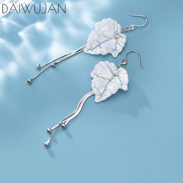 daiwujan новый 925 серебро темперамент длинные бусы кисточкой серьги sterling падения для женщин белые листья мотаться серьги ювелирные изде, Golden;silver
daiwujan новый 925 серебро темперамент длинные бусы кисточкой серьги sterling падения для женщин белые листья мотаться серьги ювелирные изде, Golden;silver