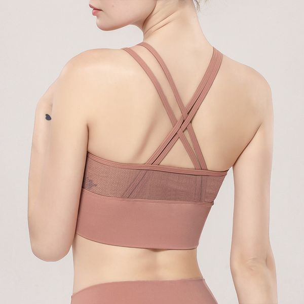 new net yarn splicing sports bra play high permeability thin belt vest fitness coat for the female beauty back movement, White;black
new net yarn splicing sports bra play high permeability thin belt vest fitness coat for the female beauty back movement, White;black