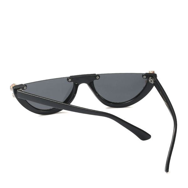 wholesale-2019 new half frame diamond designer square sunglasses men women fashion rhinestone shades uv400 vintage gafas, White;black
wholesale-2019 new half frame diamond designer square sunglasses men women fashion rhinestone shades uv400 vintage gafas, White;black