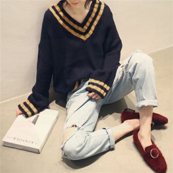 2019 autumn winter women cotton loose stripe v-neck pullovers sweaters female long sleeve oversize knitted sweaters, White;black
2019 autumn winter women cotton loose stripe v-neck pullovers sweaters female long sleeve oversize knitted sweaters, White;black