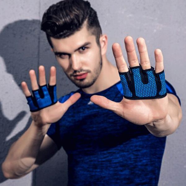 1 pair anti-slip silicone gym gloves fitness exercise training half finger design weightlifting body workout solid gloves
1 pair anti-slip silicone gym gloves fitness exercise training half finger design weightlifting body workout solid gloves