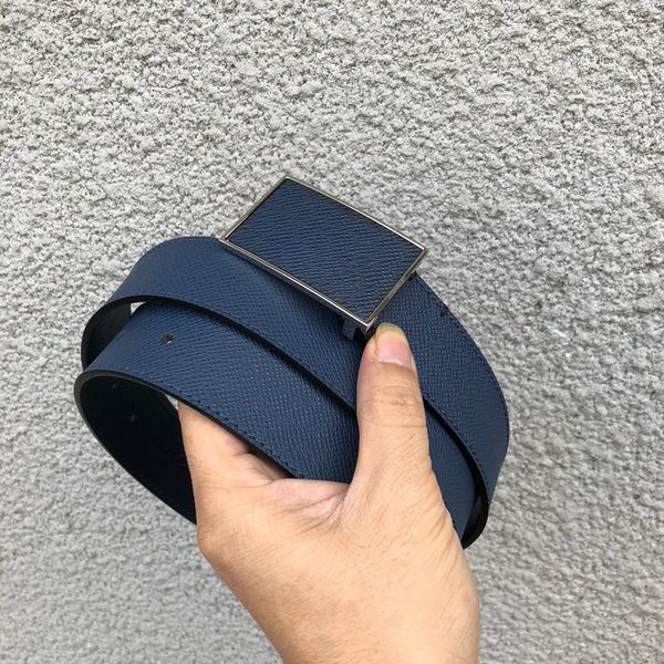 2020 горячие моды натуральной кожи мужские джинсы пояса конструктора класса люкс известный высокого качества автоматические пряжки мужчин ре, Black;brown 
2020 горячие моды натуральной кожи мужские джинсы пояса конструктора класса люкс известный высокого качества автоматические пряжки мужчин ре, Black;brown