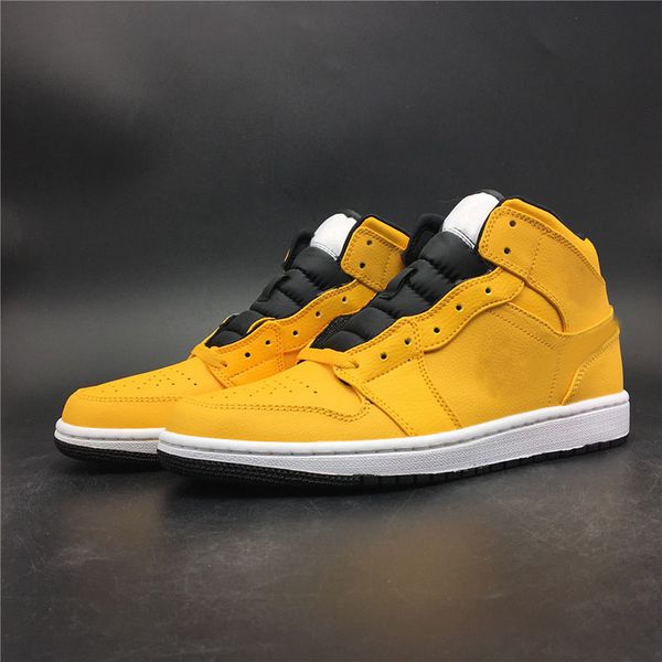 designer 1 basketball shoes 1s bruce lee yellow mens sports sneakers outdoors trainers for basketball with box
designer 1 basketball shoes 1s bruce lee yellow mens sports sneakers outdoors trainers for basketball with box