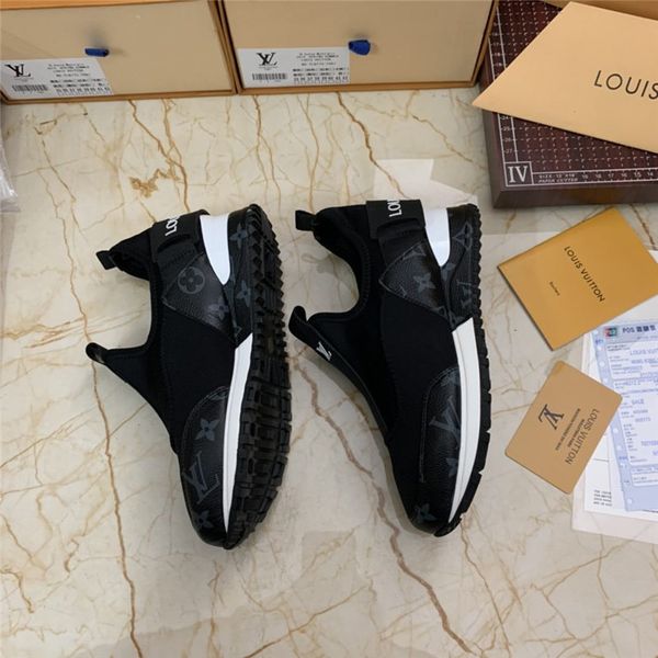 2020 new vq6 high-quality men's and women's casual sports shoes leather shoes couple models, fashionable wild flat shoes, box numb
2020 new vq6 high-quality men's and women's casual sports shoes leather shoes couple models, fashionable wild flat shoes, box numb