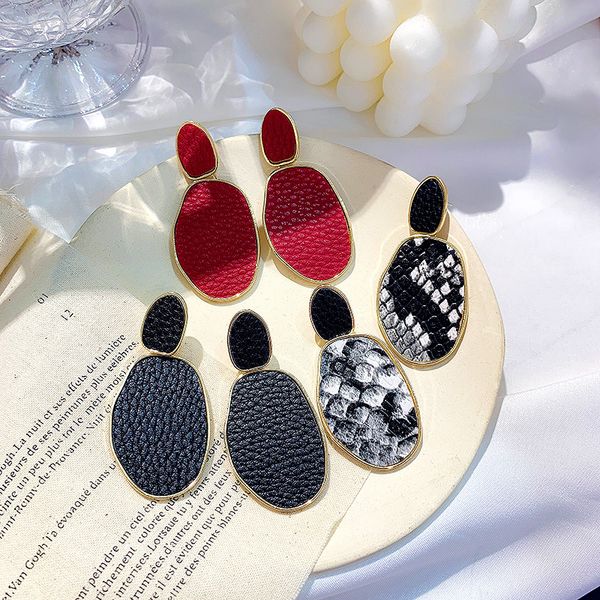 ustar new leather leopard print earrings for women hyperbole geometric dangle earrings accessories fashion party jewelry gifts, Silver
ustar new leather leopard print earrings for women hyperbole geometric dangle earrings accessories fashion party jewelry gifts, Silver