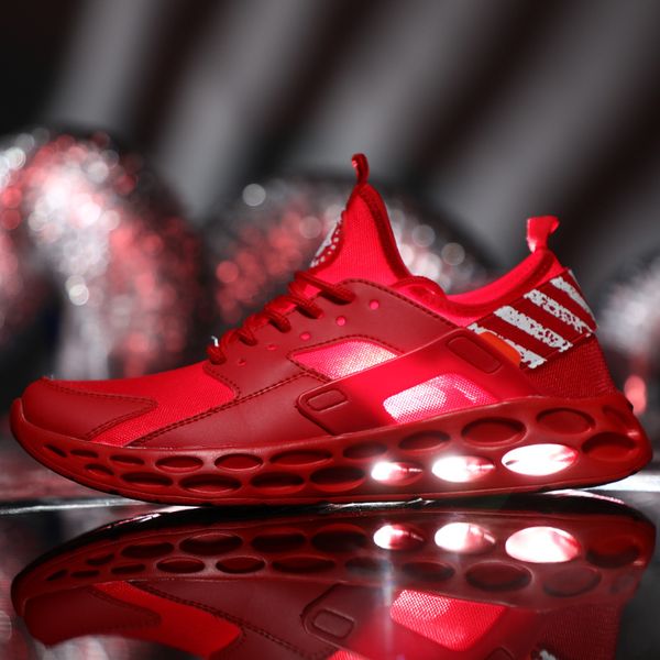 2020 new blade shoes breathable mens running shoes sport male autumn man sneakers trending style outdoor walking jogging
2020 new blade shoes breathable mens running shoes sport male autumn man sneakers trending style outdoor walking jogging