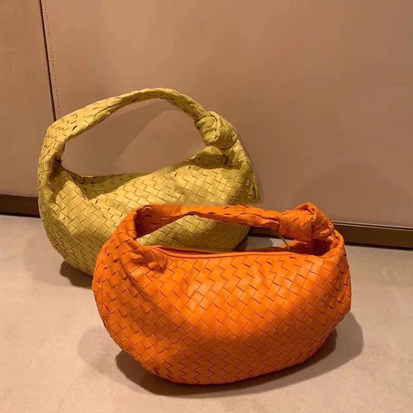 2020 new women leather handbags knit shoulder bag woven bag ladies sling handbags elegant clutches totes
2020 new women leather handbags knit shoulder bag woven bag ladies sling handbags elegant clutches totes