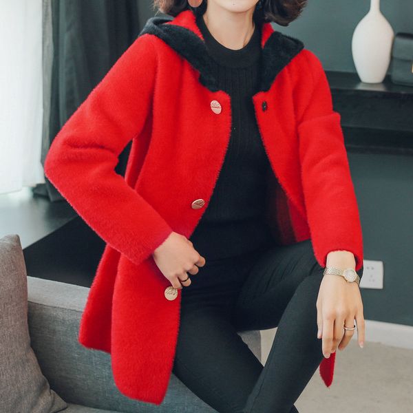 woman imitated mink wool hooded jacket autumn early winter patchwork fleece plush hood coats women red white blue warm outerwear, Black;brown
woman imitated mink wool hooded jacket autumn early winter patchwork fleece plush hood coats women red white blue warm outerwear, Black;brown