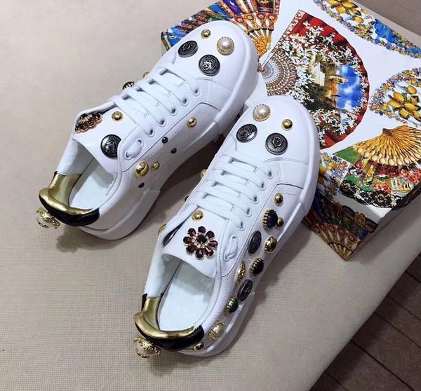 autumn winter new fashion white shoes ladies pearl diamond metal buckle casual shoes round toes lace up deep mouth flat shoes, Black
autumn winter new fashion white shoes ladies pearl diamond metal buckle casual shoes round toes lace up deep mouth flat shoes, Black