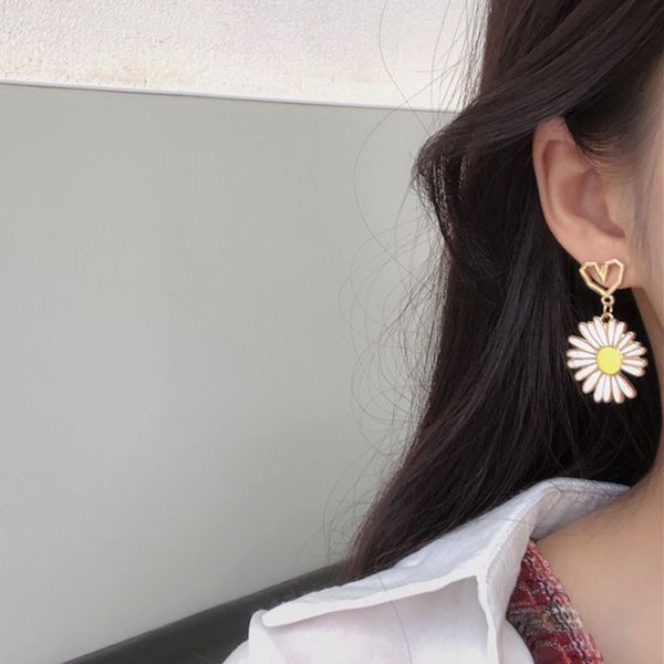 korean lovely yellow bright colorful daisy flower earrings for women sweet long drop floral earring fashion summer jewelry, Silver
korean lovely yellow bright colorful daisy flower earrings for women sweet long drop floral earring fashion summer jewelry, Silver