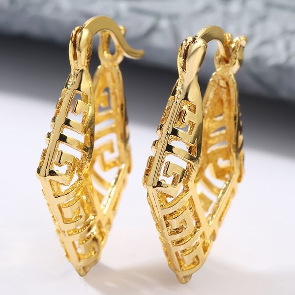 classic women hip hop earring fashion korean style gold color hoop earrings wedding jewelry accessories for female gift, Golden;silver 
classic women hip hop earring fashion korean style gold color hoop earrings wedding jewelry accessories for female gift, Golden;silver