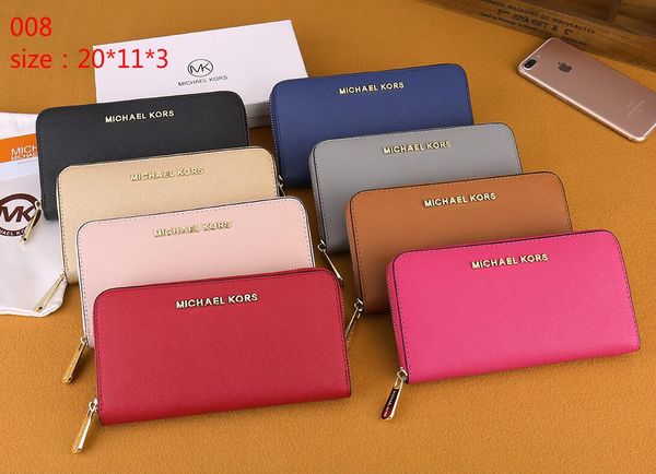 ZIPPY WALLET VERTICAL - самый стильный способ носить с собой деньги, открытки и монеты.
ZIPPY WALLET VERTICAL - самый стильный способ носить с собой деньги, открытки и монеты.