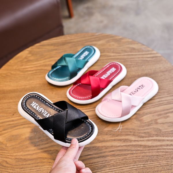 jy 2020 summer children girls princess slippers non-slip satin cross slides 26-36 4colors t22tb02, Black;grey
jy 2020 summer children girls princess slippers non-slip satin cross slides 26-36 4colors t22tb02, Black;grey