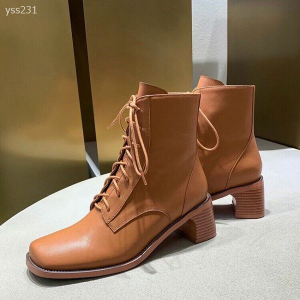 fashion thick heel mid-heel short boots children's shoes winter british style wild lace up square toe short boots factory direct sales, Black
fashion thick heel mid-heel short boots children's shoes winter british style wild lace up square toe short boots factory direct sales, Black