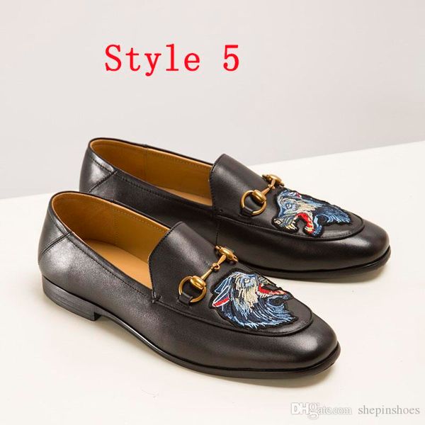 2020 luxury men's dress shoes wedding party classic casual shoes designer leather fashion driving shoes size 38-45, Black
2020 luxury men's dress shoes wedding party classic casual shoes designer leather fashion driving shoes size 38-45, Black
