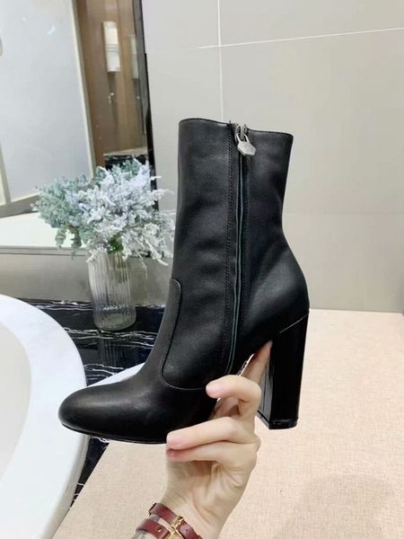 хорошее новые прибытия женщины boots модный и изысканный сапог оригинал и личность стиль z88930, Black
хорошее новые прибытия женщины boots модный и изысканный сапог оригинал и личность стиль z88930, Black