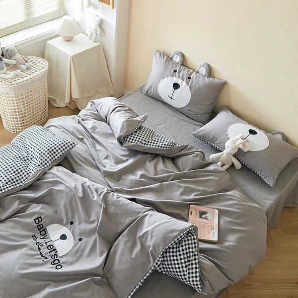 cotton bedding set 1 pcs duvet cover +1pcs pillowcase+1pcs bed sheet quilt cover single kids cartoon comforter
cotton bedding set 1 pcs duvet cover +1pcs pillowcase+1pcs bed sheet quilt cover single kids cartoon comforter