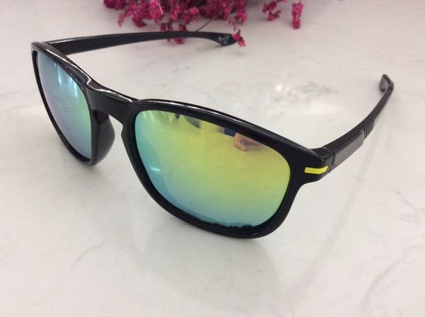 2019 new summer black red frank frame orange glasses wrap fashion fashion designer men women sell sunglasses, White;black
2019 new summer black red frank frame orange glasses wrap fashion fashion designer men women sell sunglasses, White;black