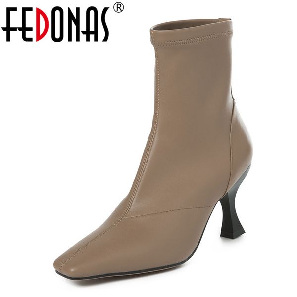 fedonas 2020 women strange high heels ankle boots autumn winter keep warm riding boots genuine leather slip-on party shoes woman, Black
fedonas 2020 women strange high heels ankle boots autumn winter keep warm riding boots genuine leather slip-on party shoes woman, Black