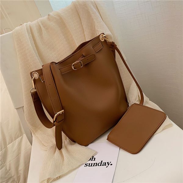 fashion bucket bags for women 2019 new quality pu leather women designer's handbags simple female shoulder crossbody bags
fashion bucket bags for women 2019 new quality pu leather women designer's handbags simple female shoulder crossbody bags