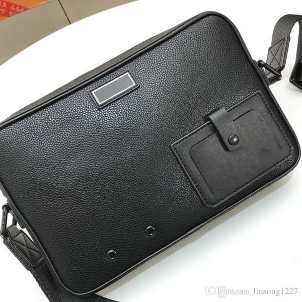 new postman bag, easy to slope back, one shoulder bag, with metal accessories, suitable for daily life fashion satchel.size:28*19*6cm
new postman bag, easy to slope back, one shoulder bag, with metal accessories, suitable for daily life fashion satchel.size:28*19*6cm