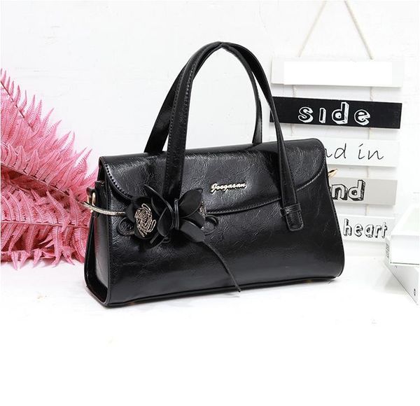 new handbag pure color european and american shoulder bags contrast pu leather factory selling messenger bag
new handbag pure color european and american shoulder bags contrast pu leather factory selling messenger bag