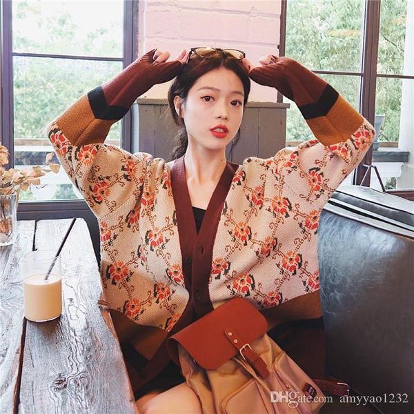 911 2019 осень v образным вырезом обычная с длинным рукавом бренд же стиль свитер мода письмо свитер пуловер панелями changji, White;black 
911 2019 осень v образным вырезом обычная с длинным рукавом бренд же стиль свитер мода письмо свитер пуловер панелями changji, White;black