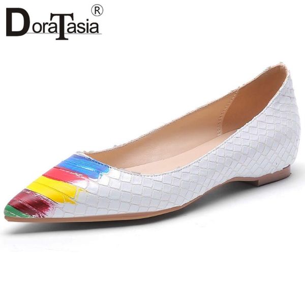 doratasia new ladies fashion party colorful graffic flats 2020 low heels flats women cool casual fretwork shoes woman, Black
doratasia new ladies fashion party colorful graffic flats 2020 low heels flats women cool casual fretwork shoes woman, Black