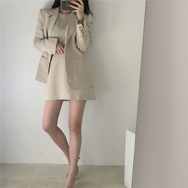 ye2019 autumn winter elegant female blazer solid color 2pcs women suit with a shirt single-breasted blazer jacket vr1235, White;black
ye2019 autumn winter elegant female blazer solid color 2pcs women suit with a shirt single-breasted blazer jacket vr1235, White;black