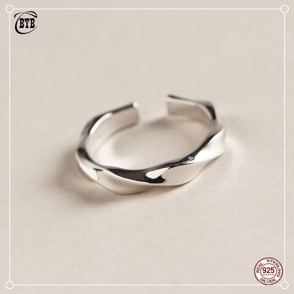 925 sterling silver geometric s shape twisted light faceted ring open multi-section charm finger rings birthday fashion jewelry, Golden;silver
925 sterling silver geometric s shape twisted light faceted ring open multi-section charm finger rings birthday fashion jewelry, Golden;silver