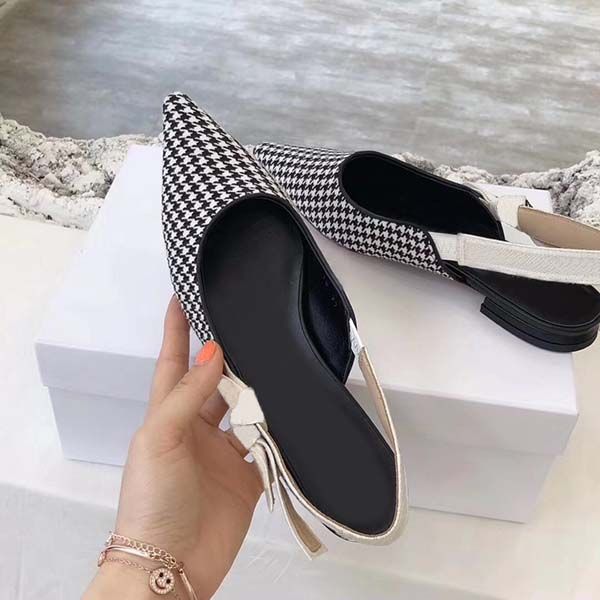 superior quality 2020 spring ribbon flat shoes star shoes european brand designer leather sole comfortable perfect dress shoes, Black
superior quality 2020 spring ribbon flat shoes star shoes european brand designer leather sole comfortable perfect dress shoes, Black