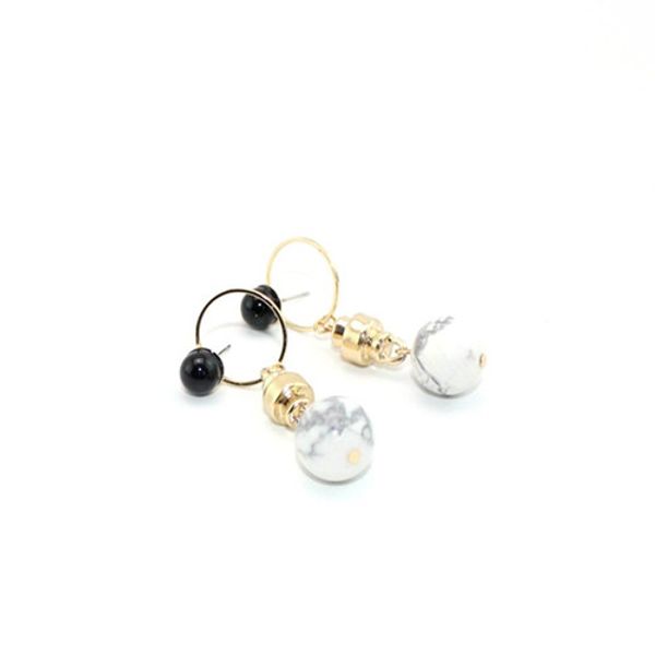 wholesale 10 pairs trendy gold plated white howlite stone beads stud earrings for women charm jewelry, Golden;silver
wholesale 10 pairs trendy gold plated white howlite stone beads stud earrings for women charm jewelry, Golden;silver
